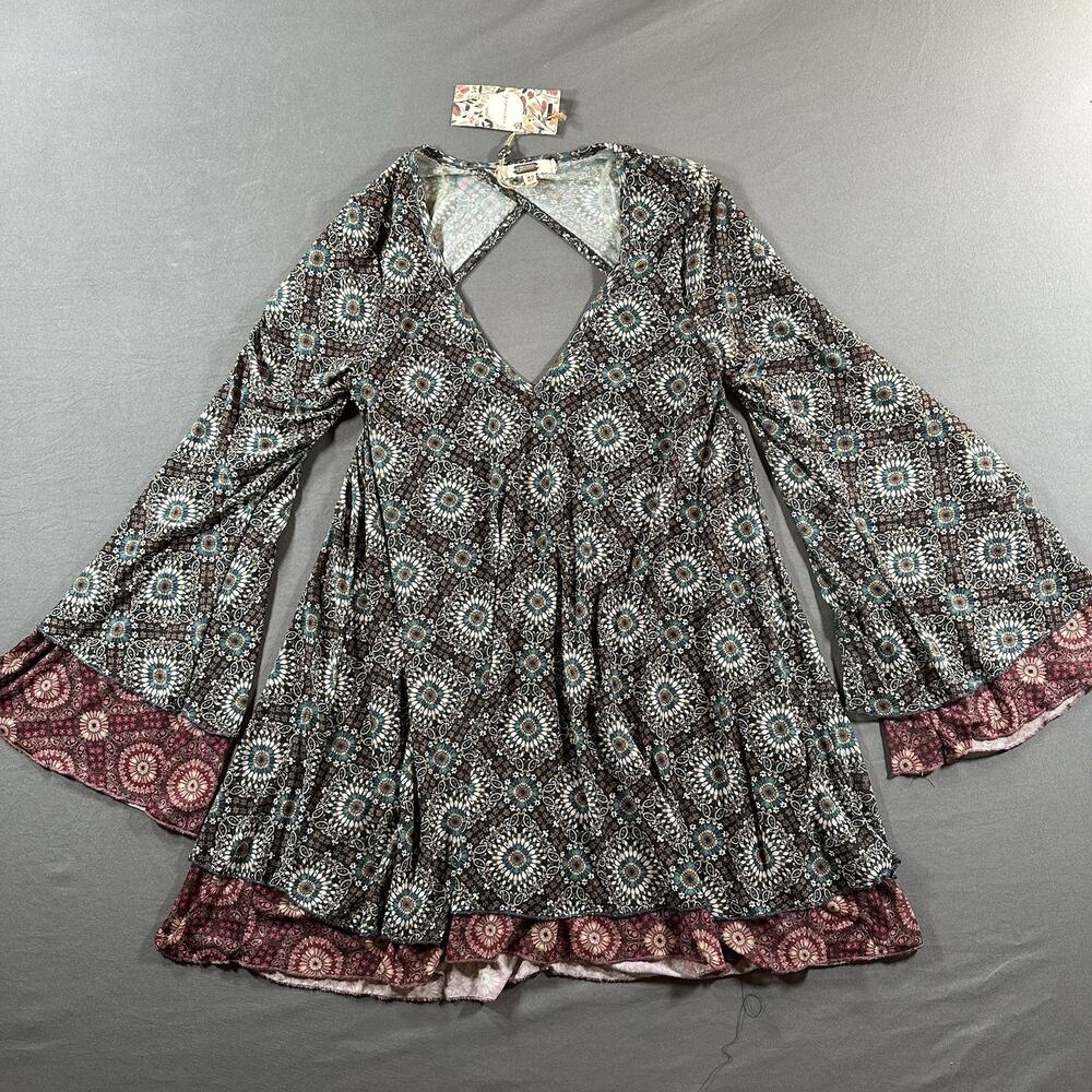 Gimmick Multicolor Geometric Bohemian Bell Sleeve Top Blouse XS V-Neck